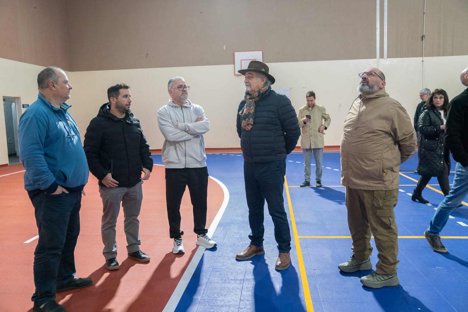 El Municipio avanza con el mantenimiento de gimnasios escolares para potenciar el deporte comunitario