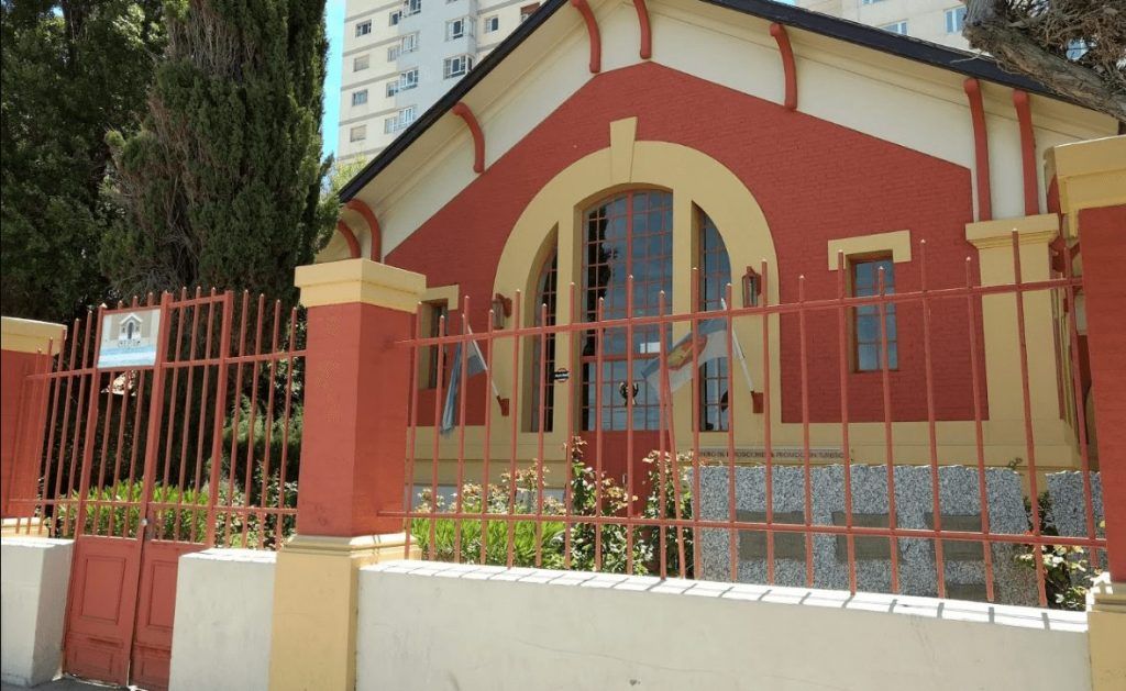 Cultura lanzó talleres gratuitos de carpintería y guitarra en Comodoro