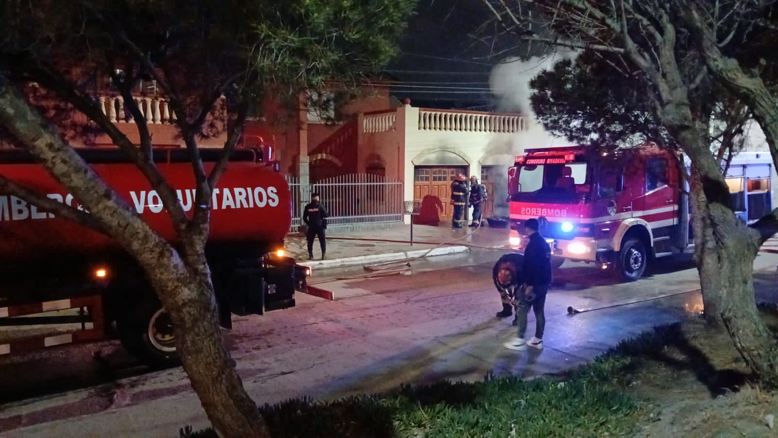 Incendio en vivienda de barrio Estados Unidos: rápida acción evitó tragedia