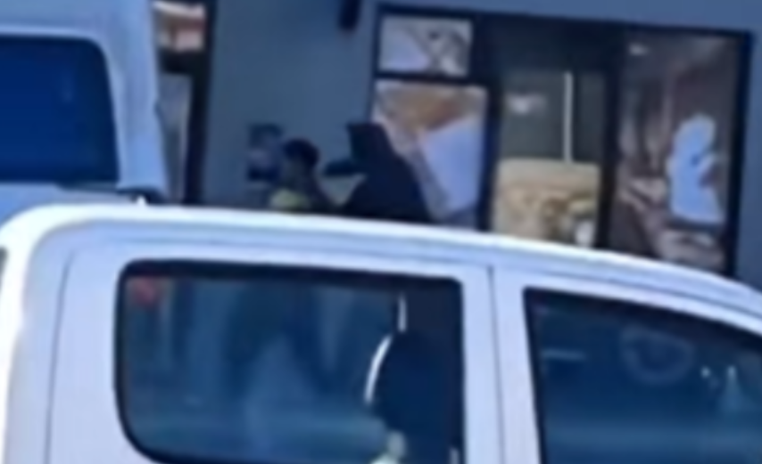 Indignación en Comodoro: agreden brutalmente a un hombre frente a su hijo y liberan a los atacantes