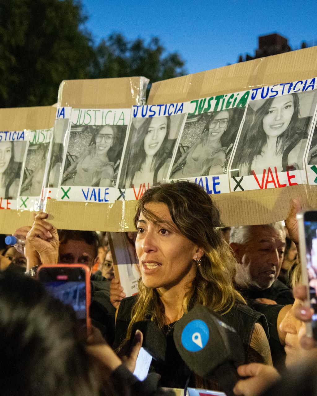 Jessica Schwab, hermana de Valeria Schwab pidió acompañamiento y justicia a dos semanas del crimen