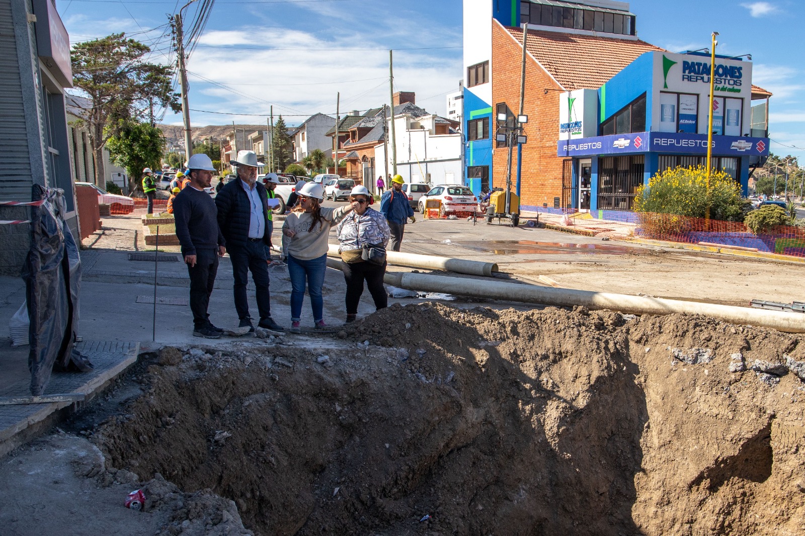 Othar supervisó los avances de la obra de reemplazo del pluvial en la Ruta 3